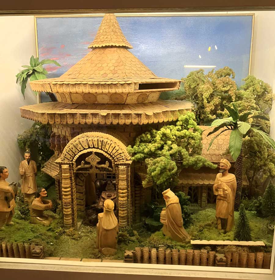 Ein exotisches Exemplar im Krippenmuseum Dornbirn